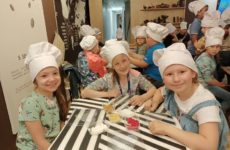 Więcej o: W Muzeum Czekolady